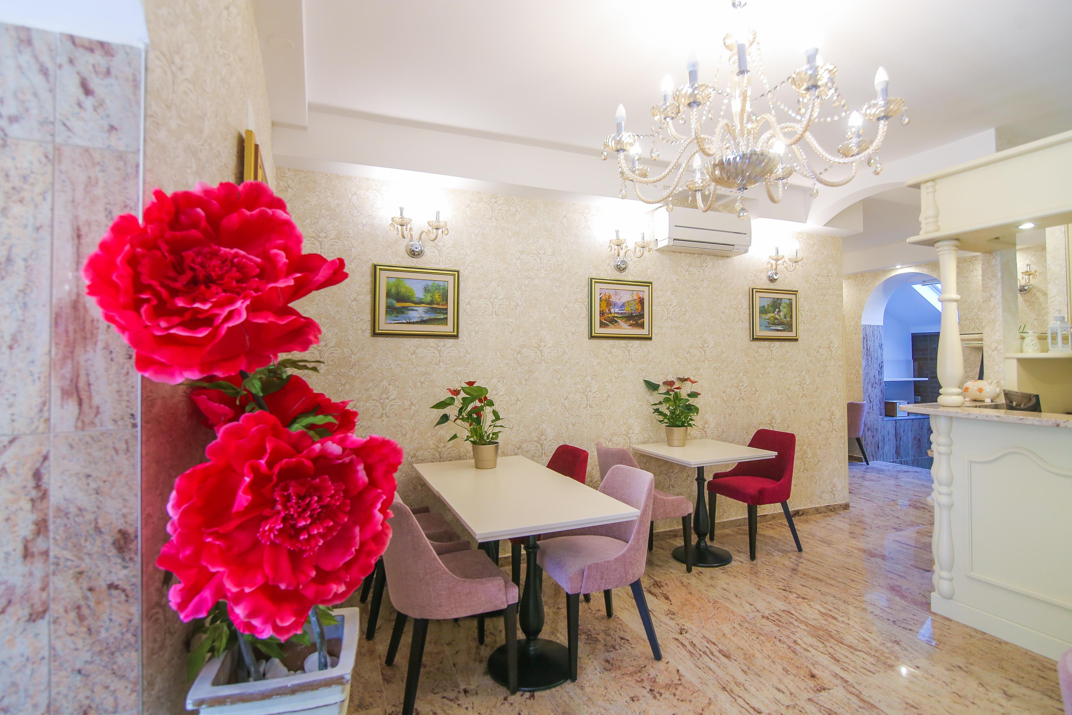 Boutique Hotel Asteria Любляна Экстерьер фото